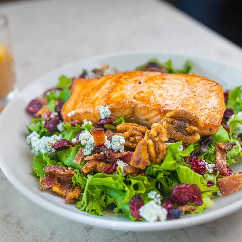Grilled Salmon Salad